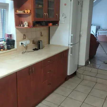 Homestay Pokoj S Terasou Ve Sdilenem Dome *