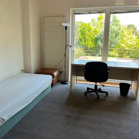 Homestay Pokoj S Terasou Ve Sdilenem Dome Zlin