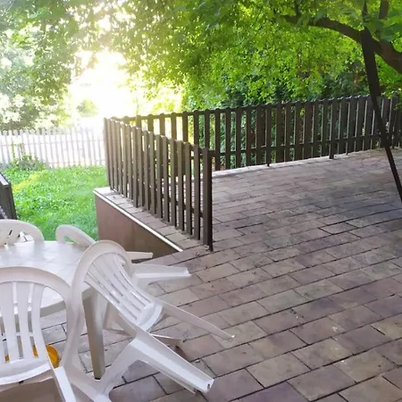 Homestay Pokoj S Terasou Ve Sdilenem Dome Zlin