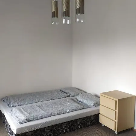 Pokoj S Terasou Ve Sdilenem Dome Zlín