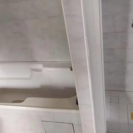Pokoj S Terasou Ve Sdilenem Dome Ubytování v soukromí